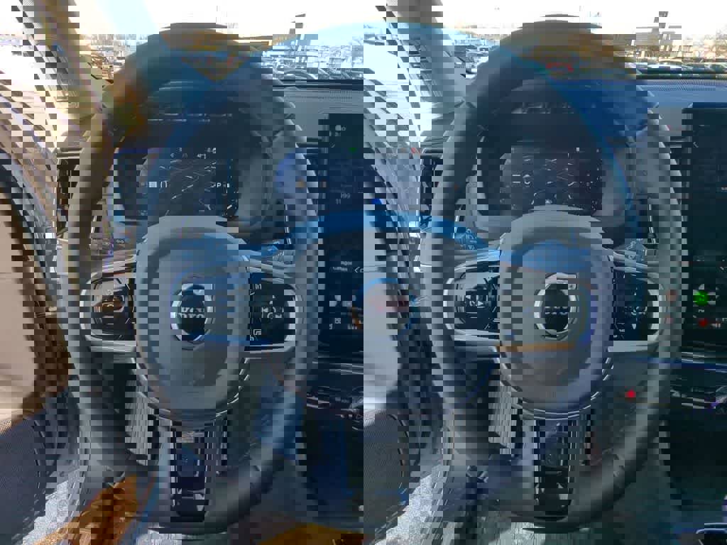 Certified 2026 Volvo XC90 B6 Plus w/ Protection Package Premier image 23