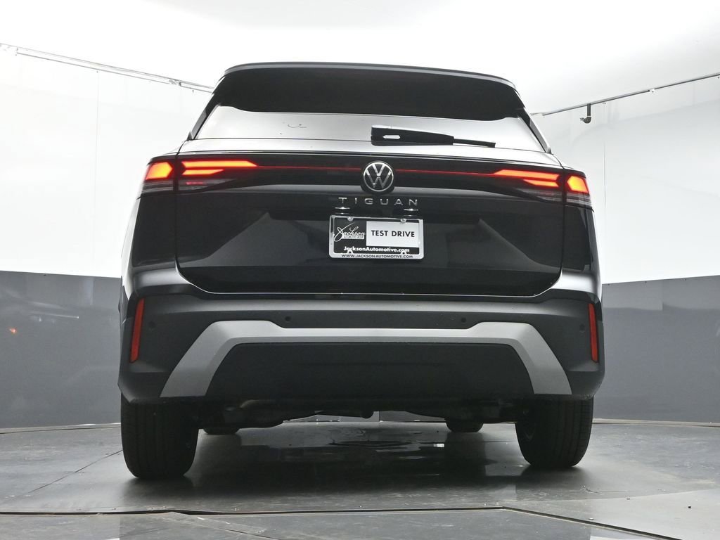 New 2026 Volkswagen Tiguan S FWD image 34