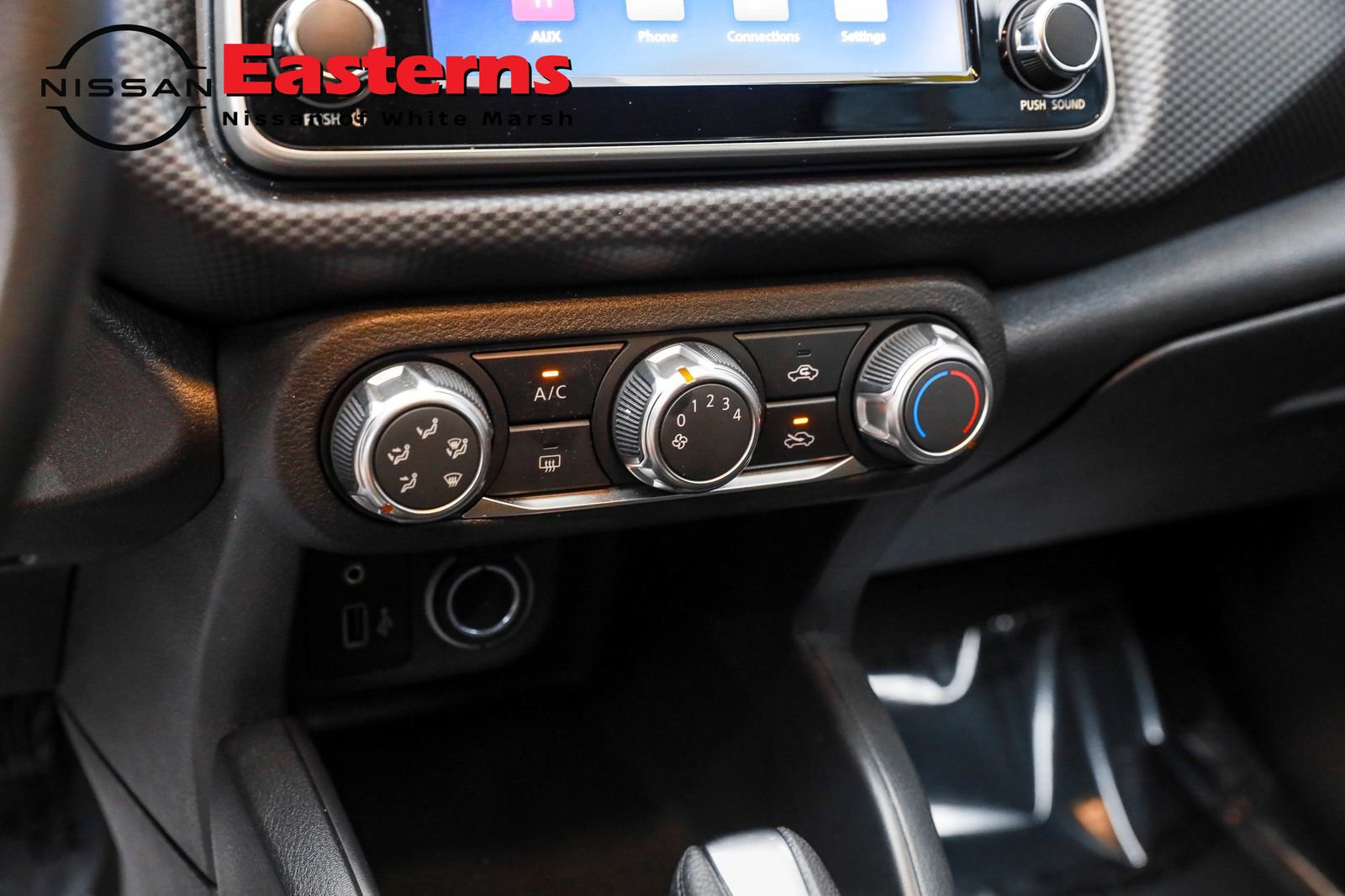 Used 2024 Nissan Kicks S image 24