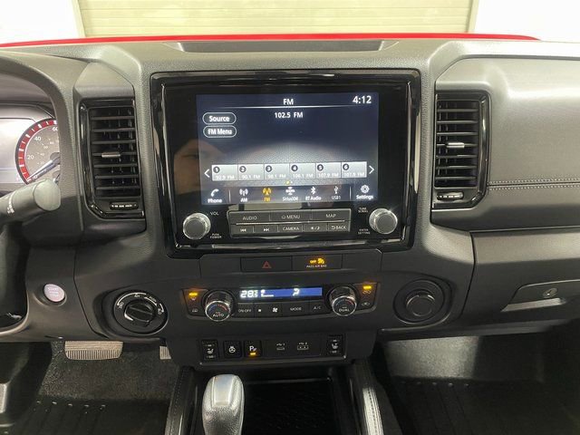 Used 2022 Nissan Frontier PRO-4X image 16