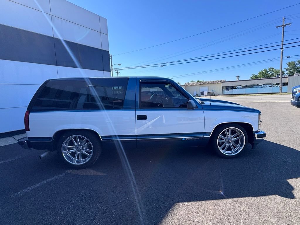 Used 1999 Chevrolet Tahoe 2WD 2-Door w/ Convenience Group image 6