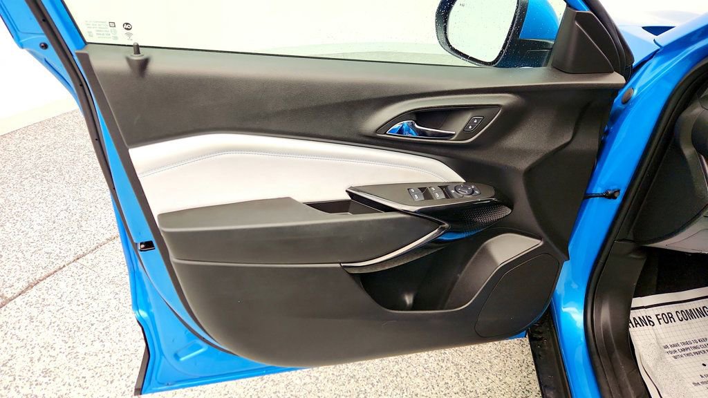 Used 2025 Chevrolet Trax LT w/ Driver Confidence Package image 10