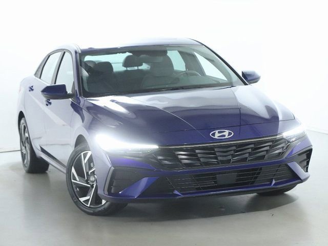 Certified 2024 Hyundai Elantra SEL w/ Convenience Package image 2