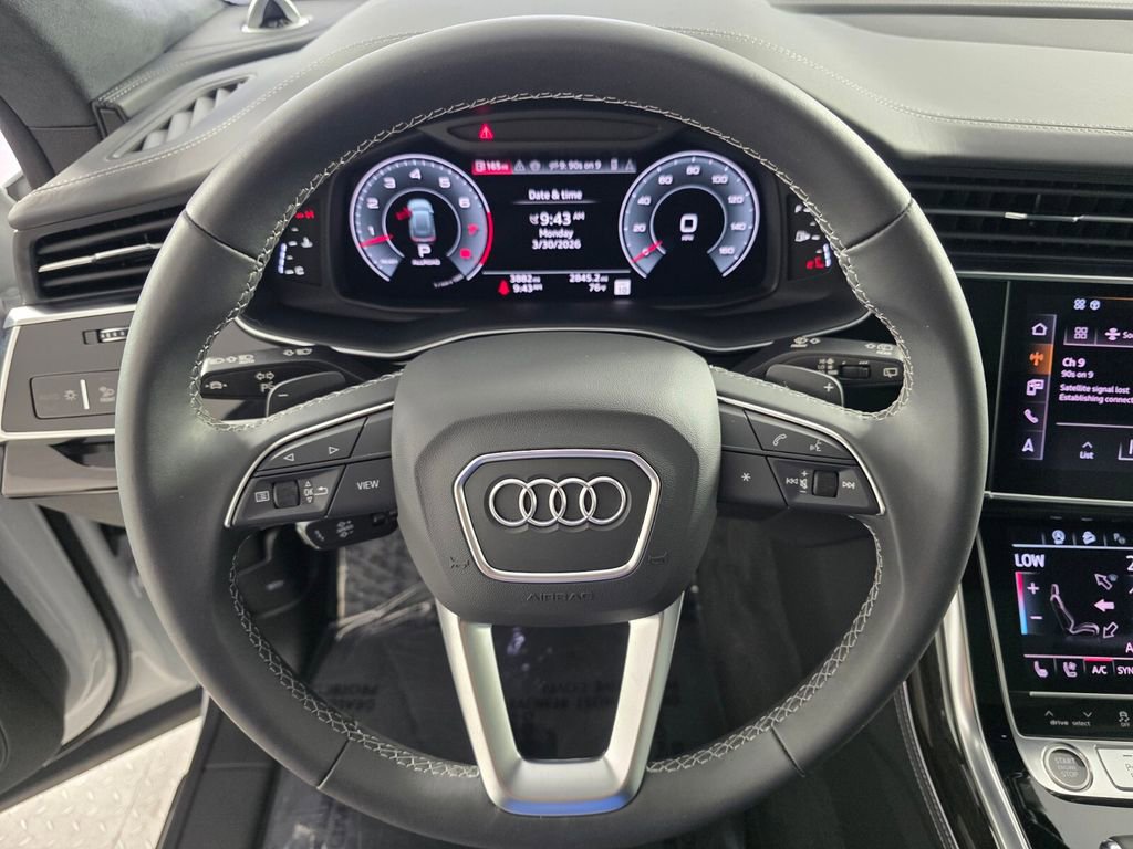 Used 2025 Audi Q8 Prestige image 18