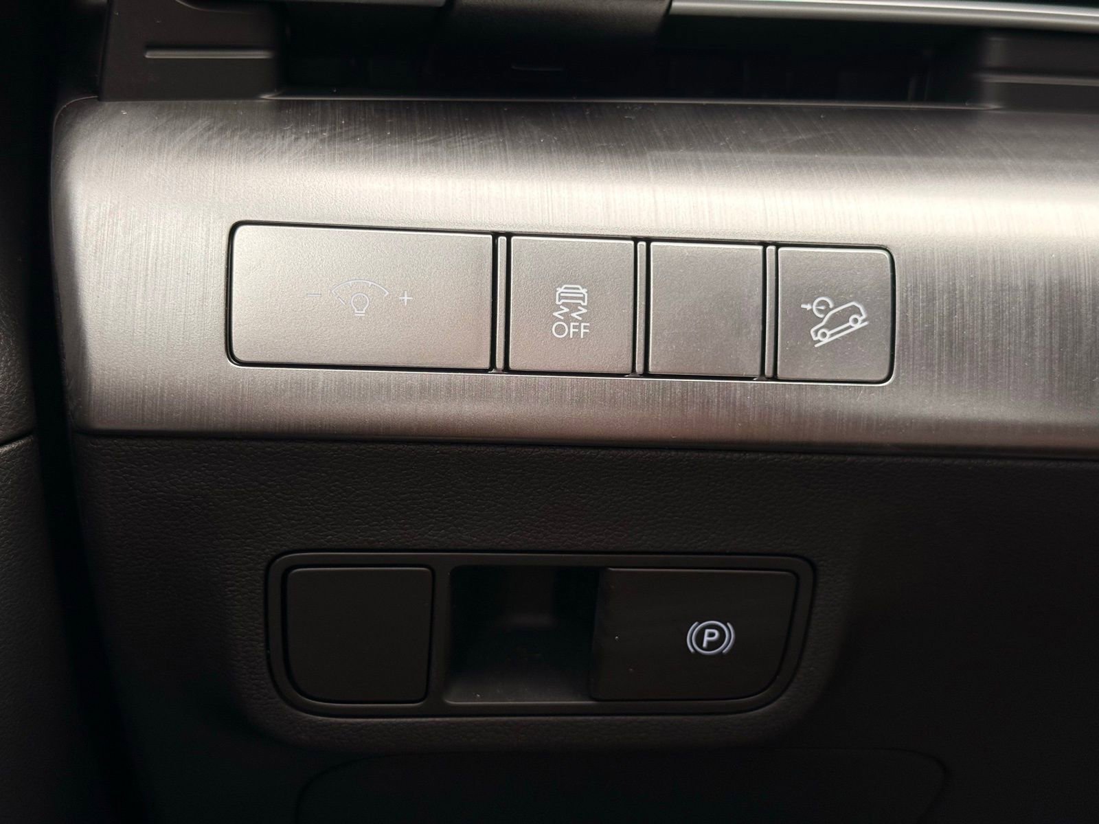 Used 2025 Hyundai Kona SEL image 15