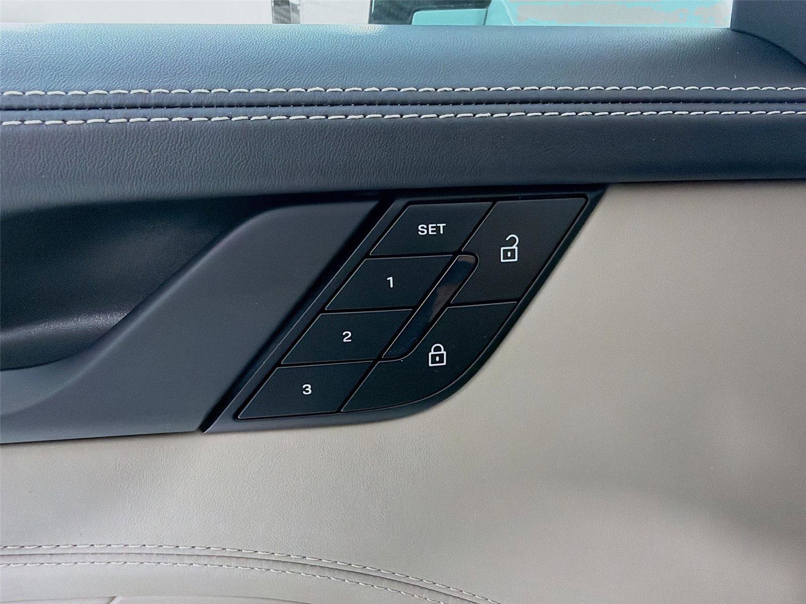 Certified 2025 Porsche 911 Carrera 4 GTS image 7