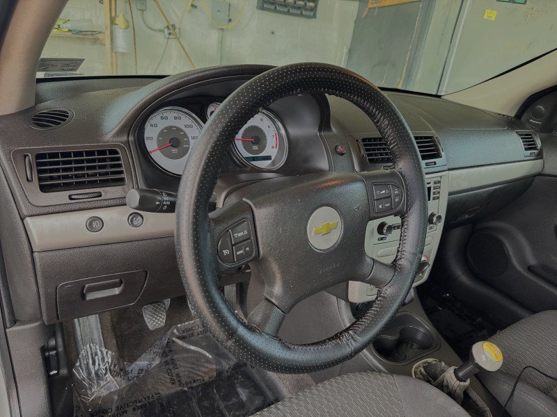 Used 2006 Chevrolet Cobalt LT w/ Preferred Equipment Group FWD image 12