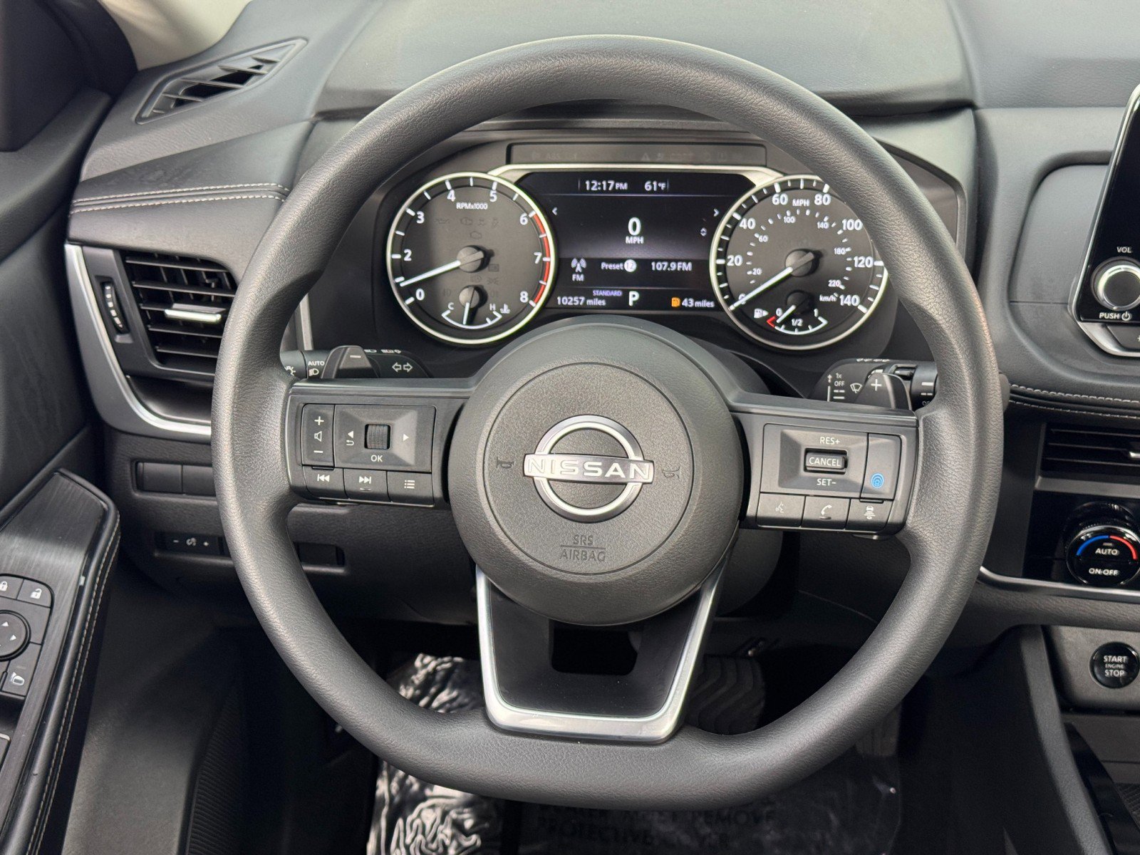 Used 2024 Nissan Rogue SV image 18