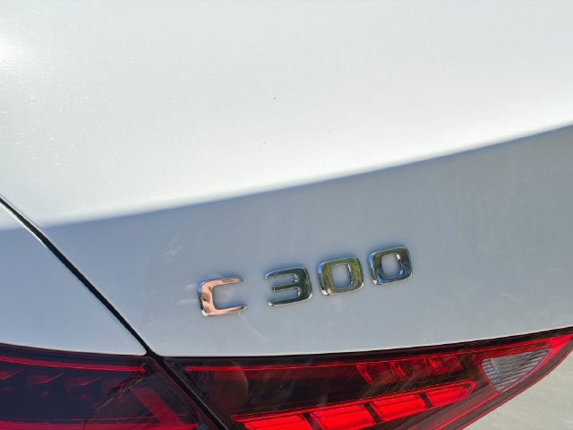 Used 2024 Mercedes-Benz C 300 Sedan image 11