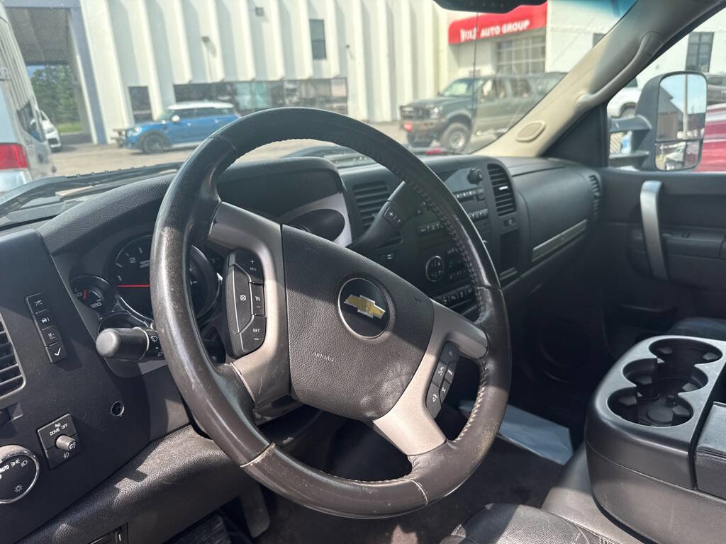 Used 2014 Chevrolet Silverado 3500 LT w/ Interior Plus Package image 12
