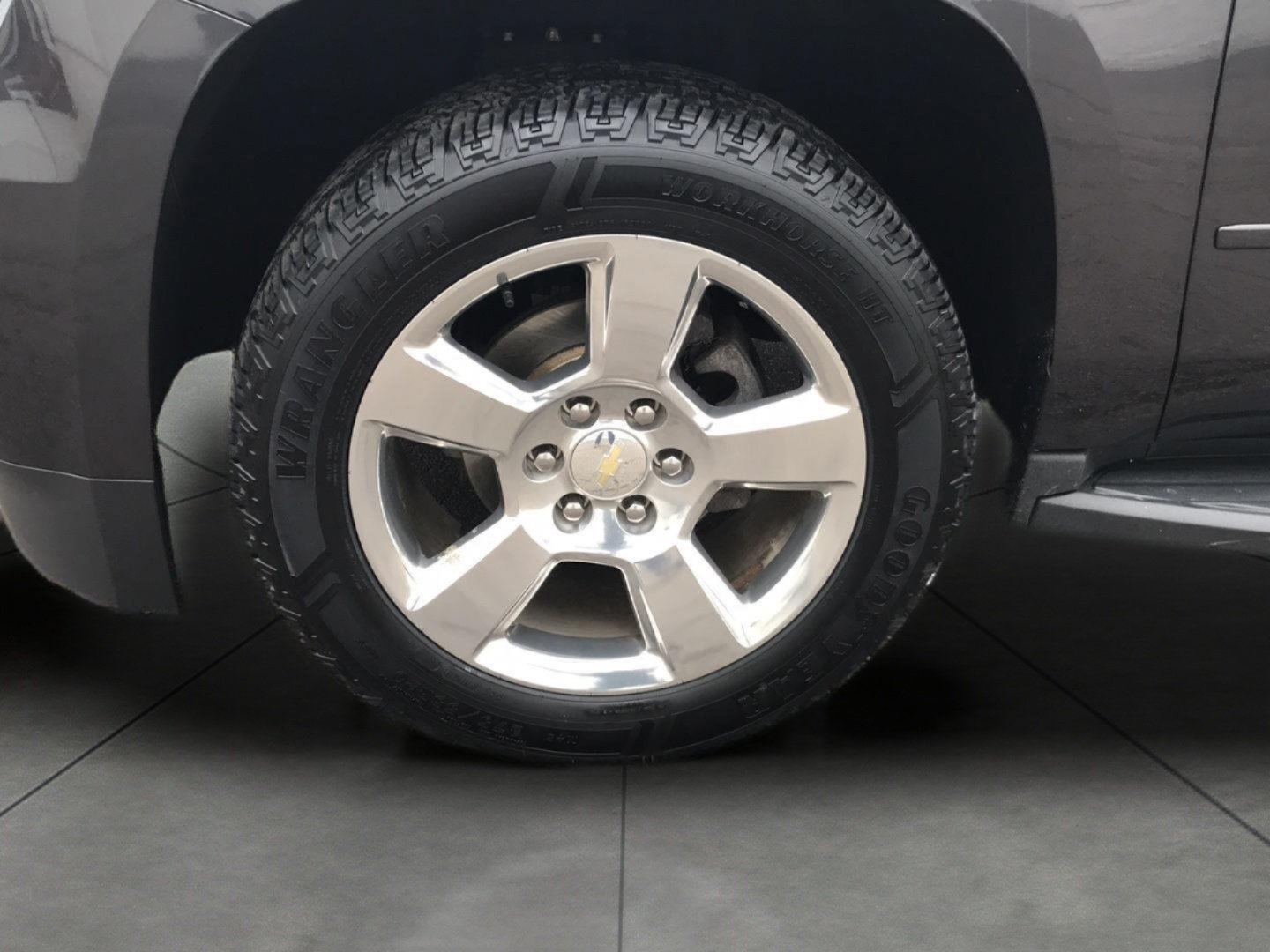 Used 2017 Chevrolet Tahoe LS w/ All-Season Package AWD/4WD image 4