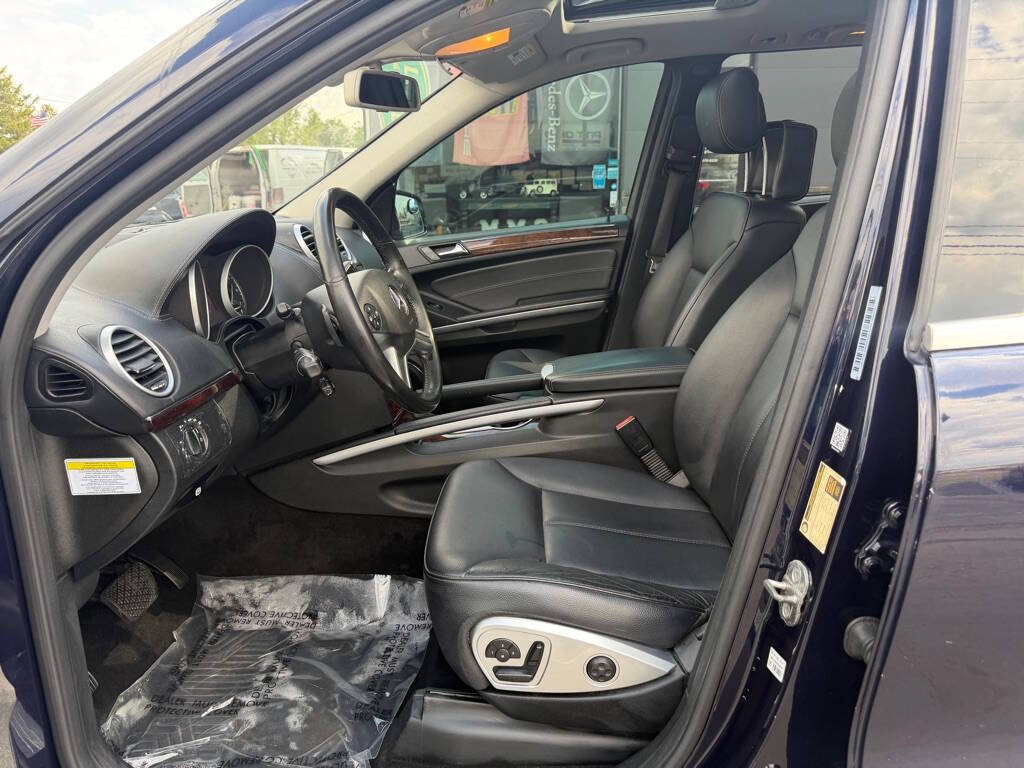 Used 2011 Mercedes-Benz GL 450 4MATIC image 12