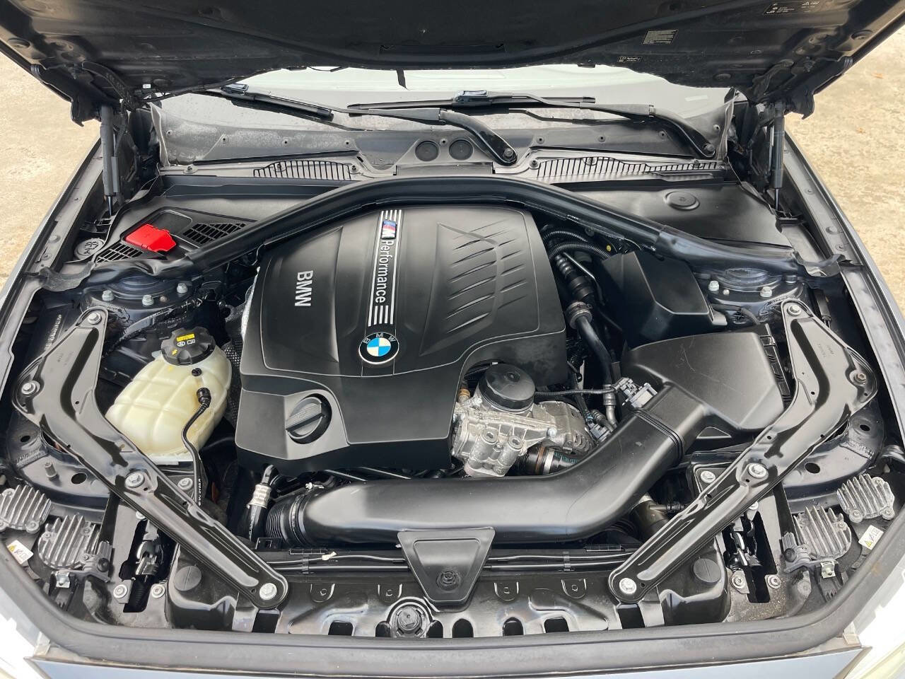 Used 2016 BMW M235i Convertible w/ Technology Package image 23