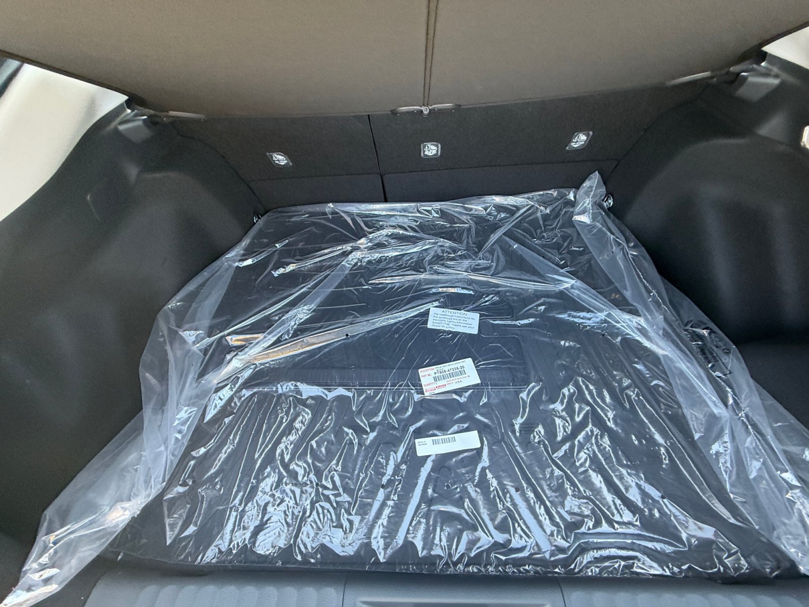 New 2027 Toyota Prius XLE FWD image 16