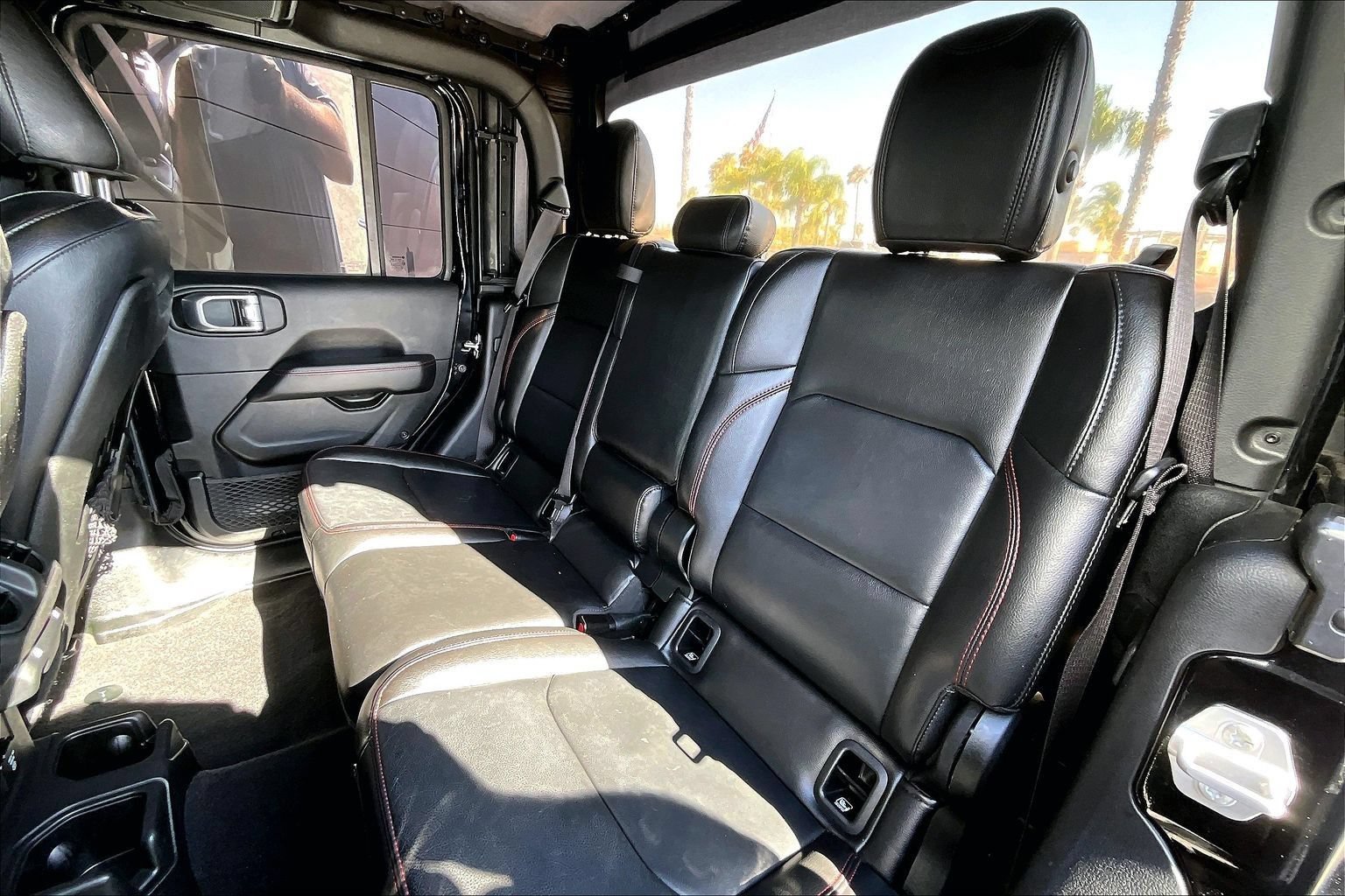Used 2022 Jeep Gladiator Rubicon w/ LED Lighting Group AWD/4WD image 26