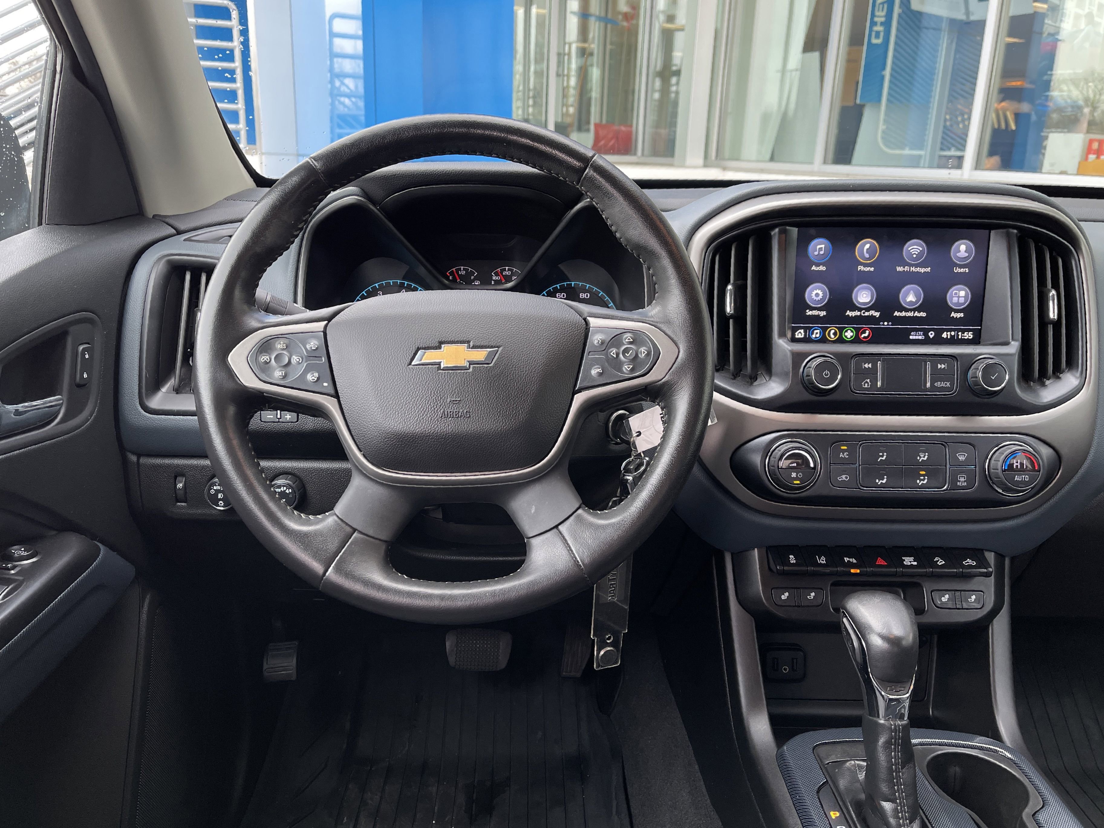 Used 2022 Chevrolet Colorado Z71 w/ Safety Package image 18