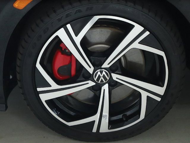 Used 2024 Volkswagen GTI SE FWD image 37