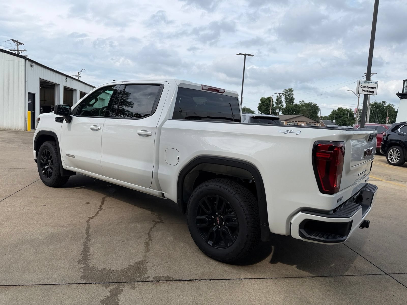 New 2026 GMC Sierra 1500 Elevation AWD/4WD image 30