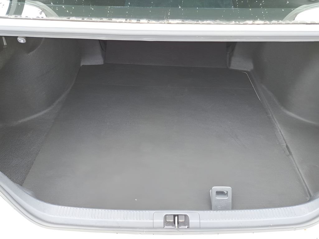 Certified 2023 Toyota Camry SE image 6