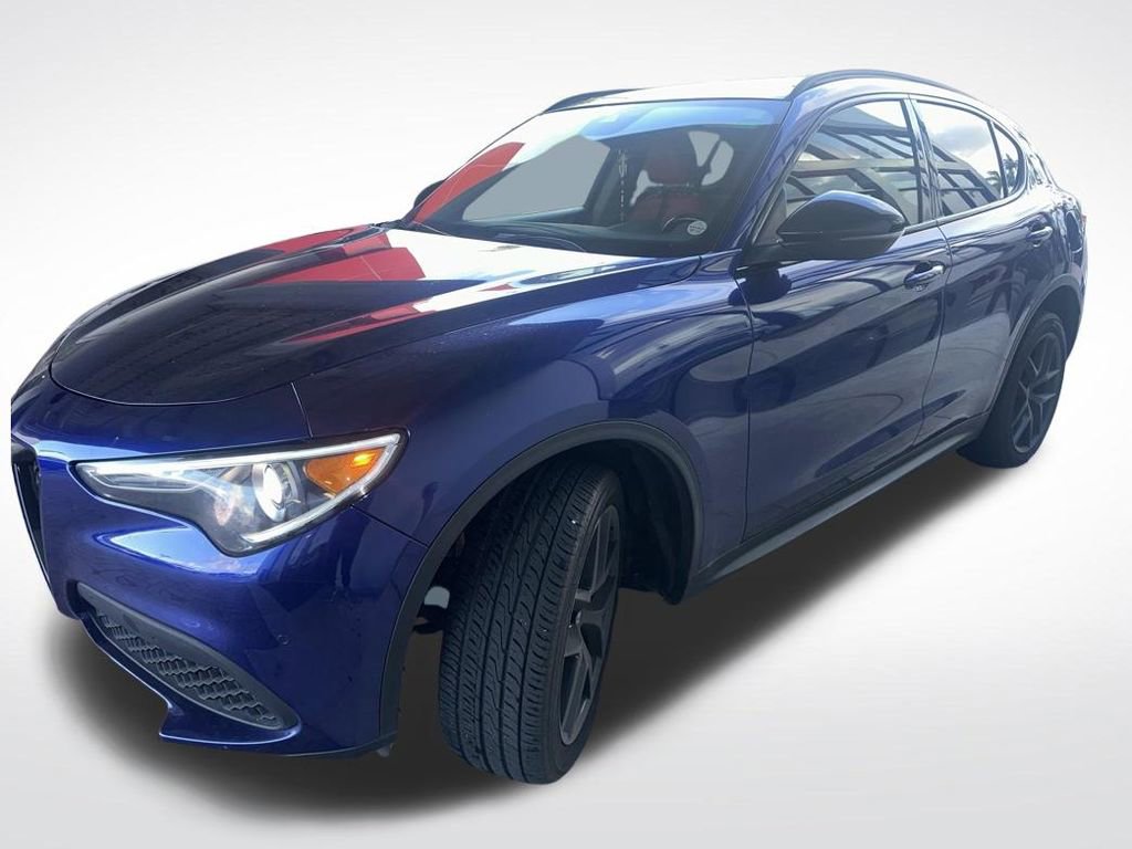 Used 2020 Alfa Romeo Stelvio w/ Nero Edizione RWD image 2