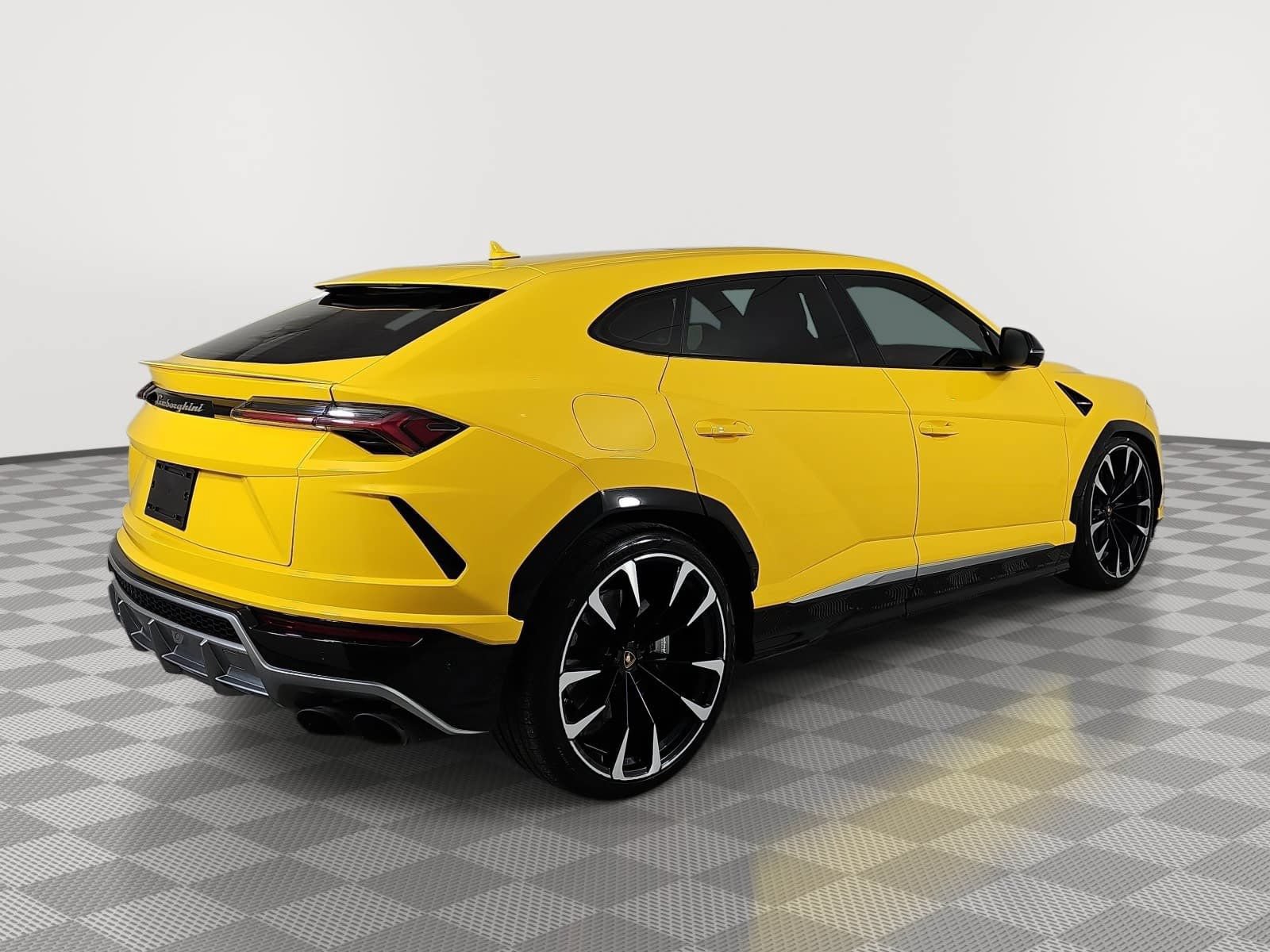 Used 2020 Lamborghini Urus AWD/4WD image 8