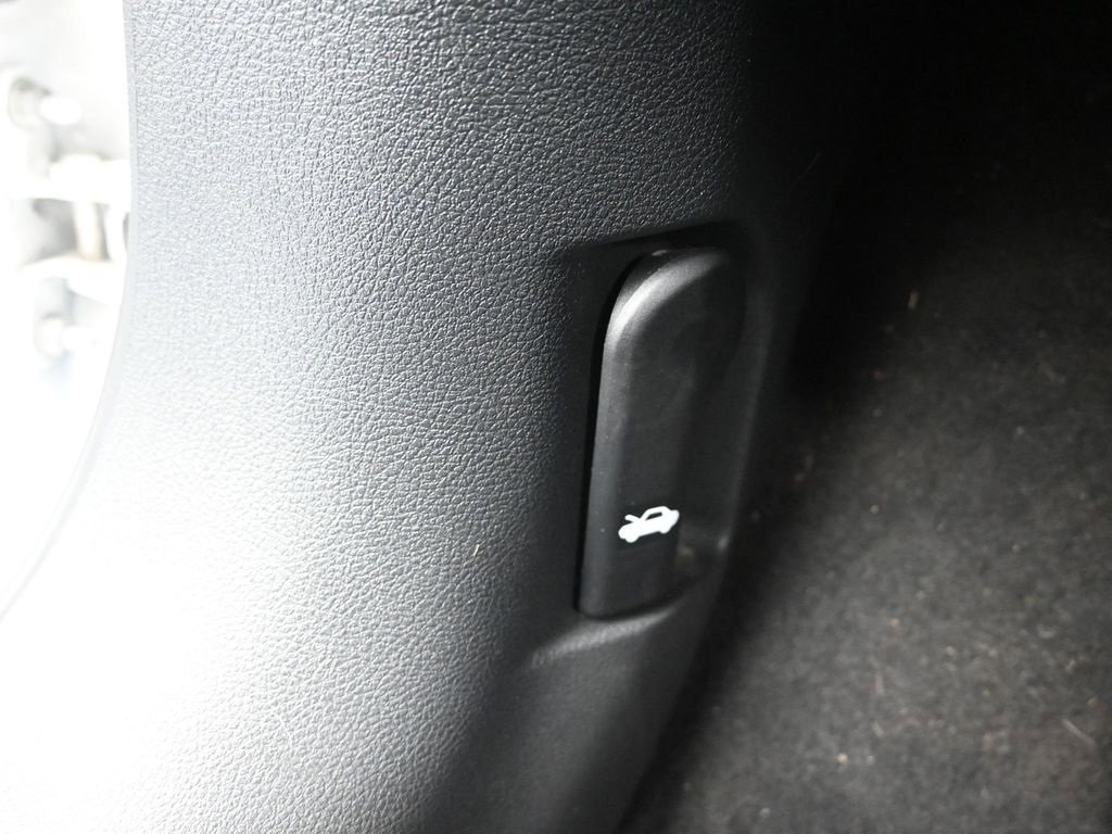 Used 2022 Nissan Sentra SV image 22