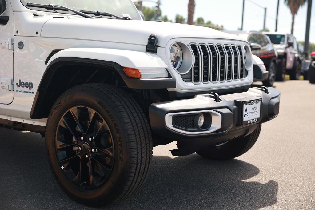 Used 2025 Jeep Wrangler Unlimited Sahara w/ Safety Group image 7