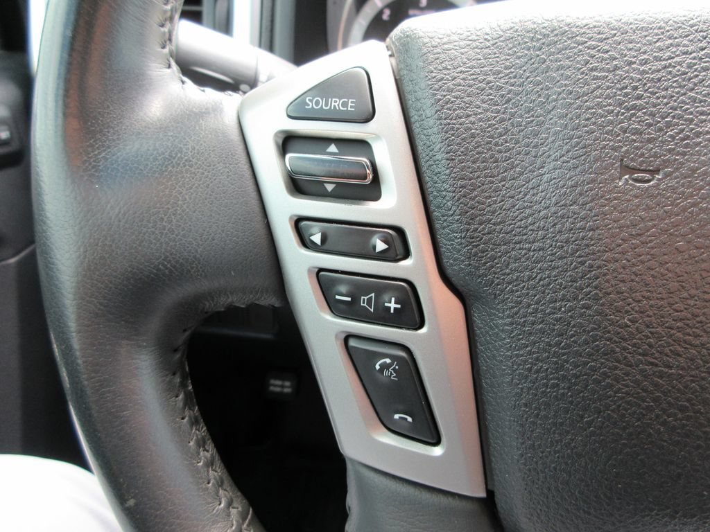 Used 2017 Nissan Titan SL w/ Chrome Package AWD/4WD image 29