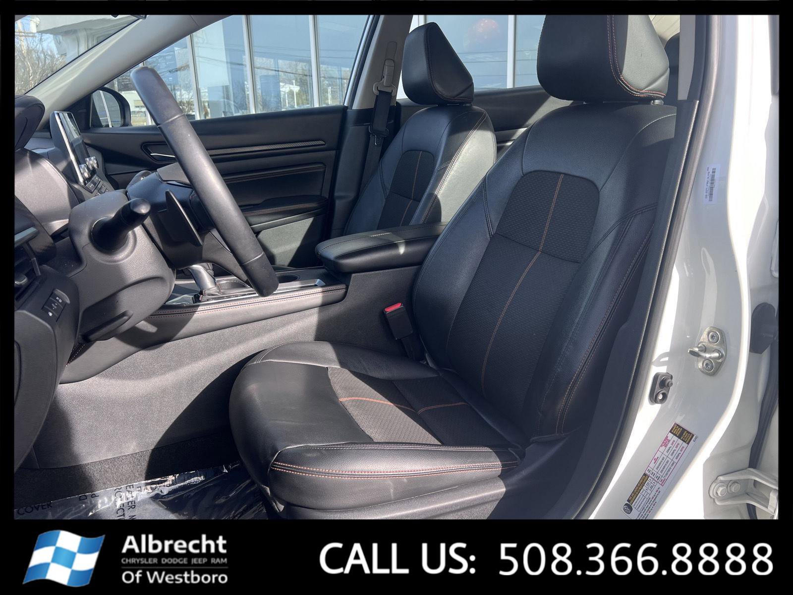 Used 2020 Nissan Altima 2.5 SR w/ Premium Package image 10