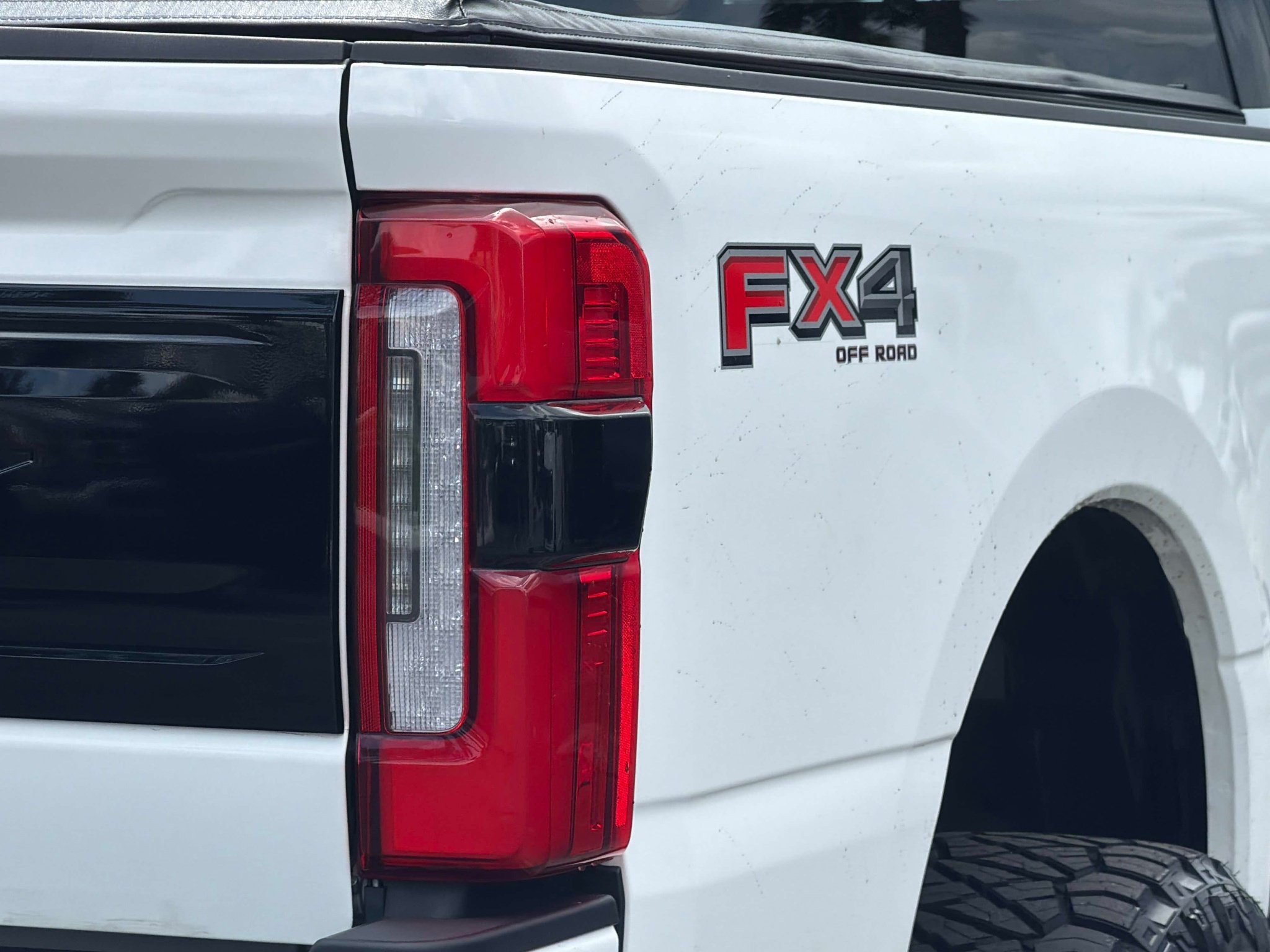 Used 2025 Ford F250 Platinum AWD/4WD image 8