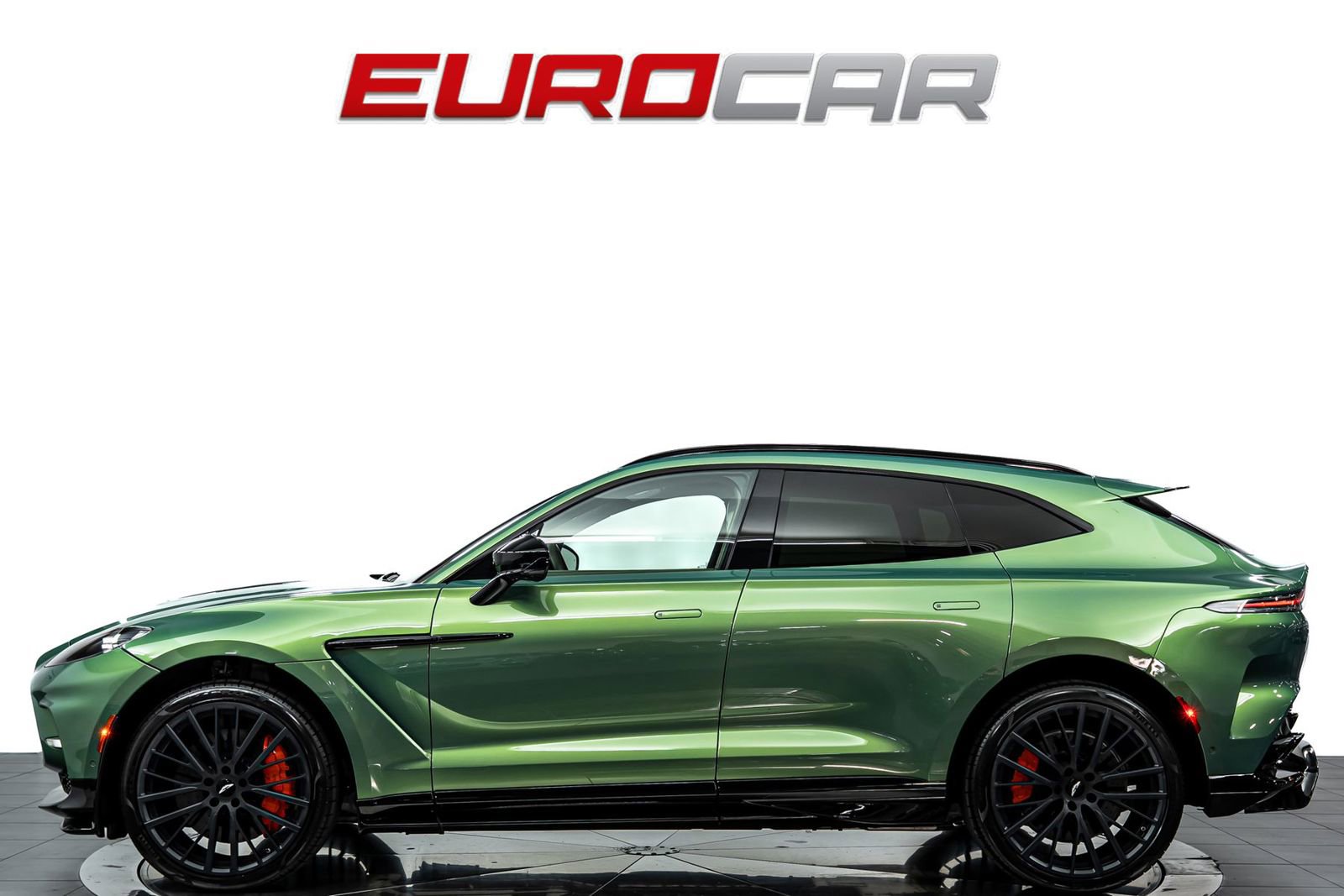 Used 2023 Aston Martin DBX 707 image 2