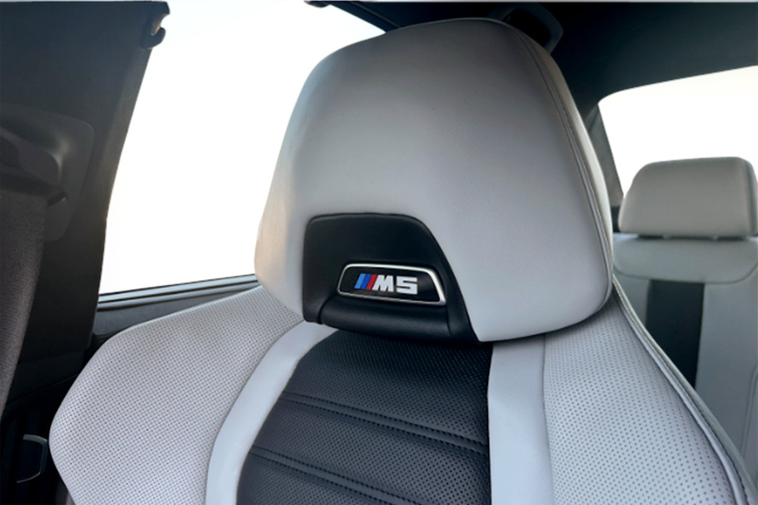 Used 2020 BMW M5 w/ Executive Package image 21