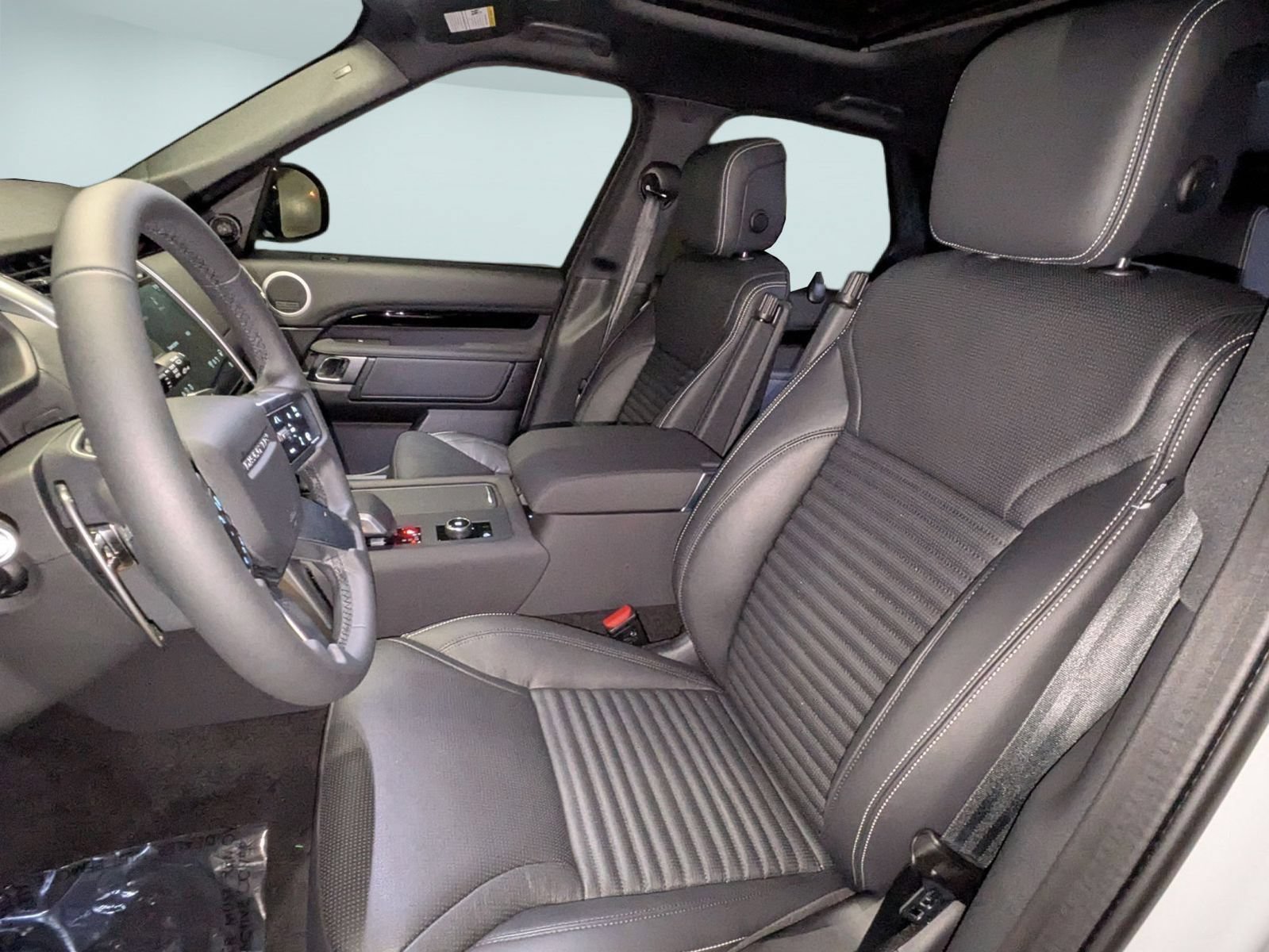 New 2026 Land Rover Discovery S AWD/4WD image 15