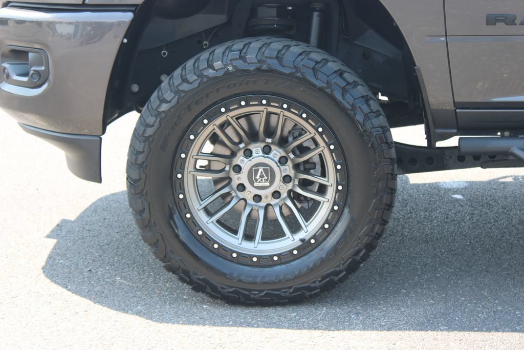 Used 2024 RAM 2500 Big Horn w/ Night Edition AWD/4WD image 21