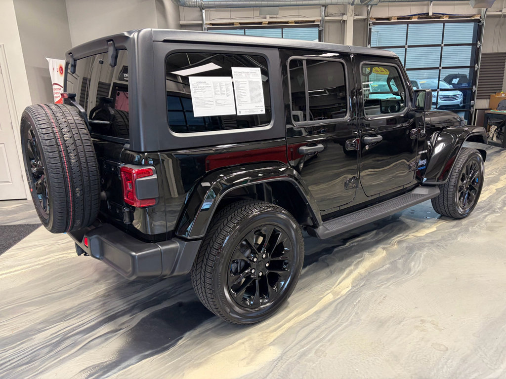 Used 2022 Jeep Wrangler Unlimited Sahara w/ Cold Weather Group AWD/4WD image 30