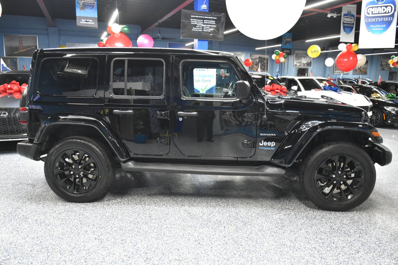 Used 2021 Jeep Wrangler Unlimited Sahara w/ Cold Weather Group image 2