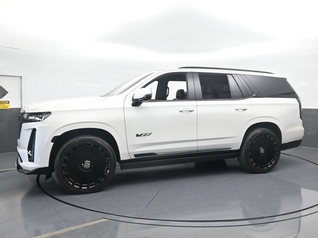 Used 2023 Cadillac Escalade V AWD/4WD image 2
