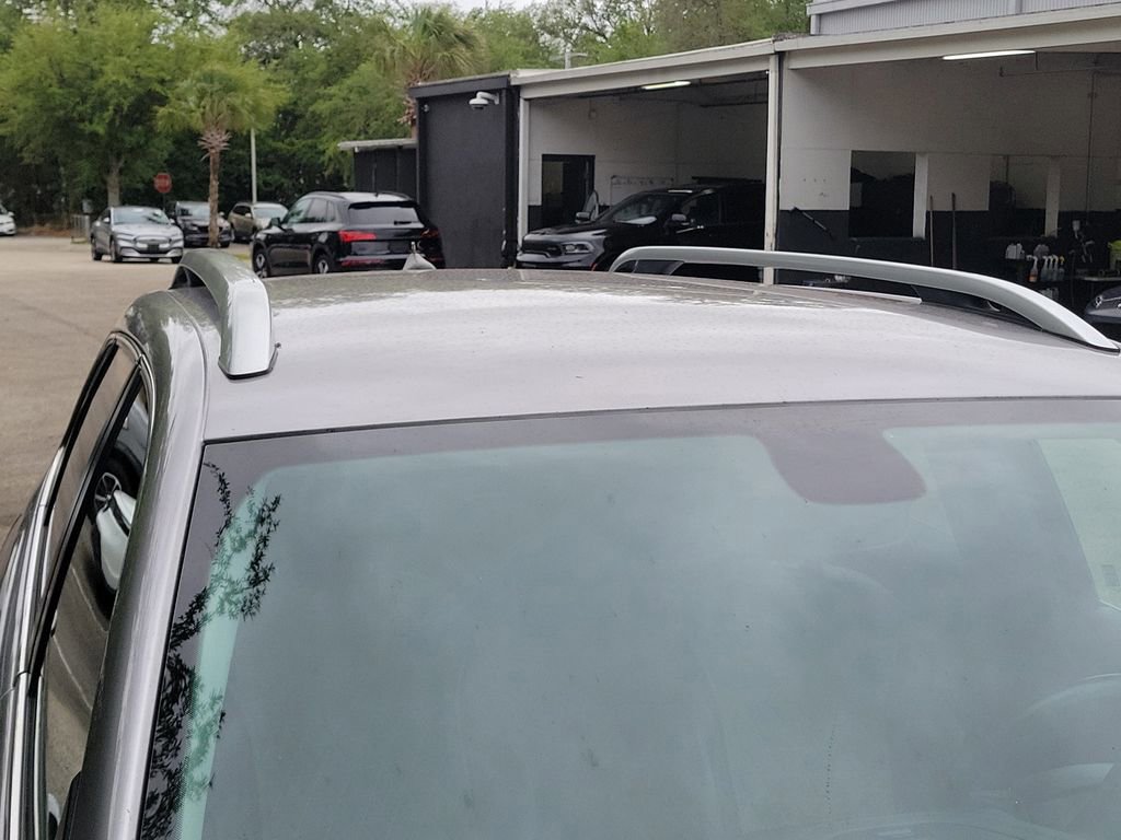 Used 2019 Jeep Cherokee Limited FWD image 8