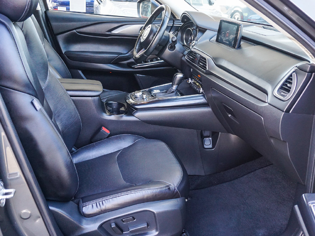 Used 2019 MAZDA CX-9 Touring w/ Touring Premium Package FWD image 13