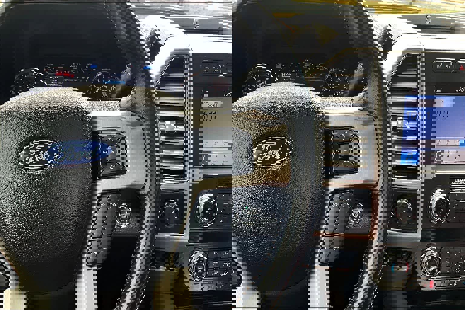 Used 2019 Ford F350 Platinum image 26