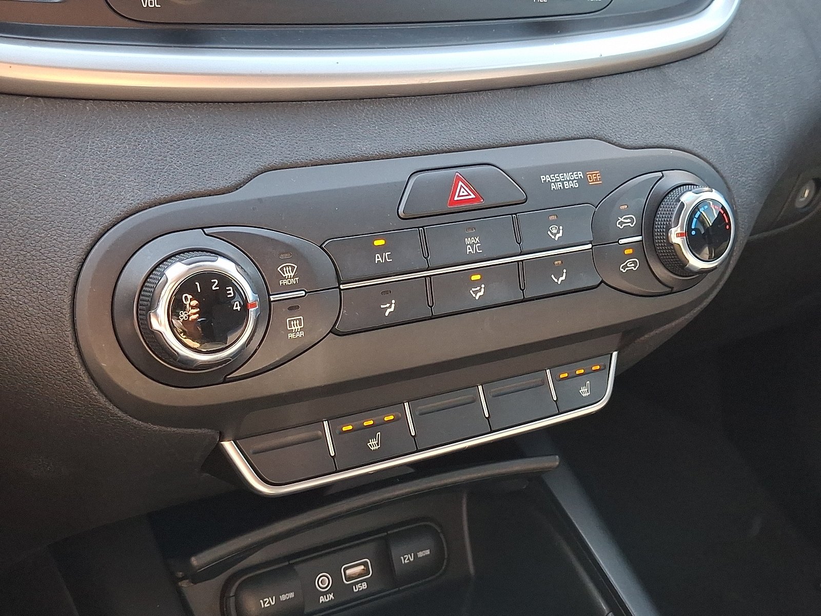 Used 2016 Kia Sorento FWD w/ LX Convenience Package image 18