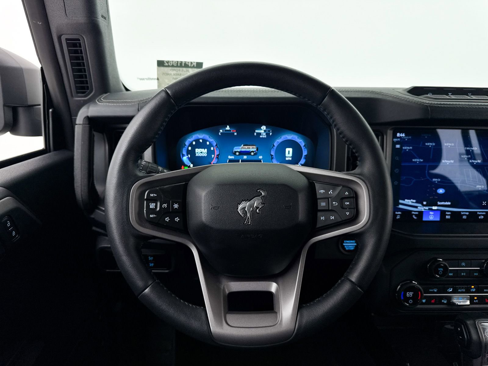 Used 2025 Ford Bronco Badlands AWD/4WD image 3