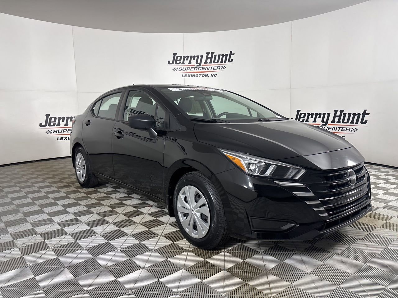 Used 2024 Nissan Versa S w/ Trunk Package image 4