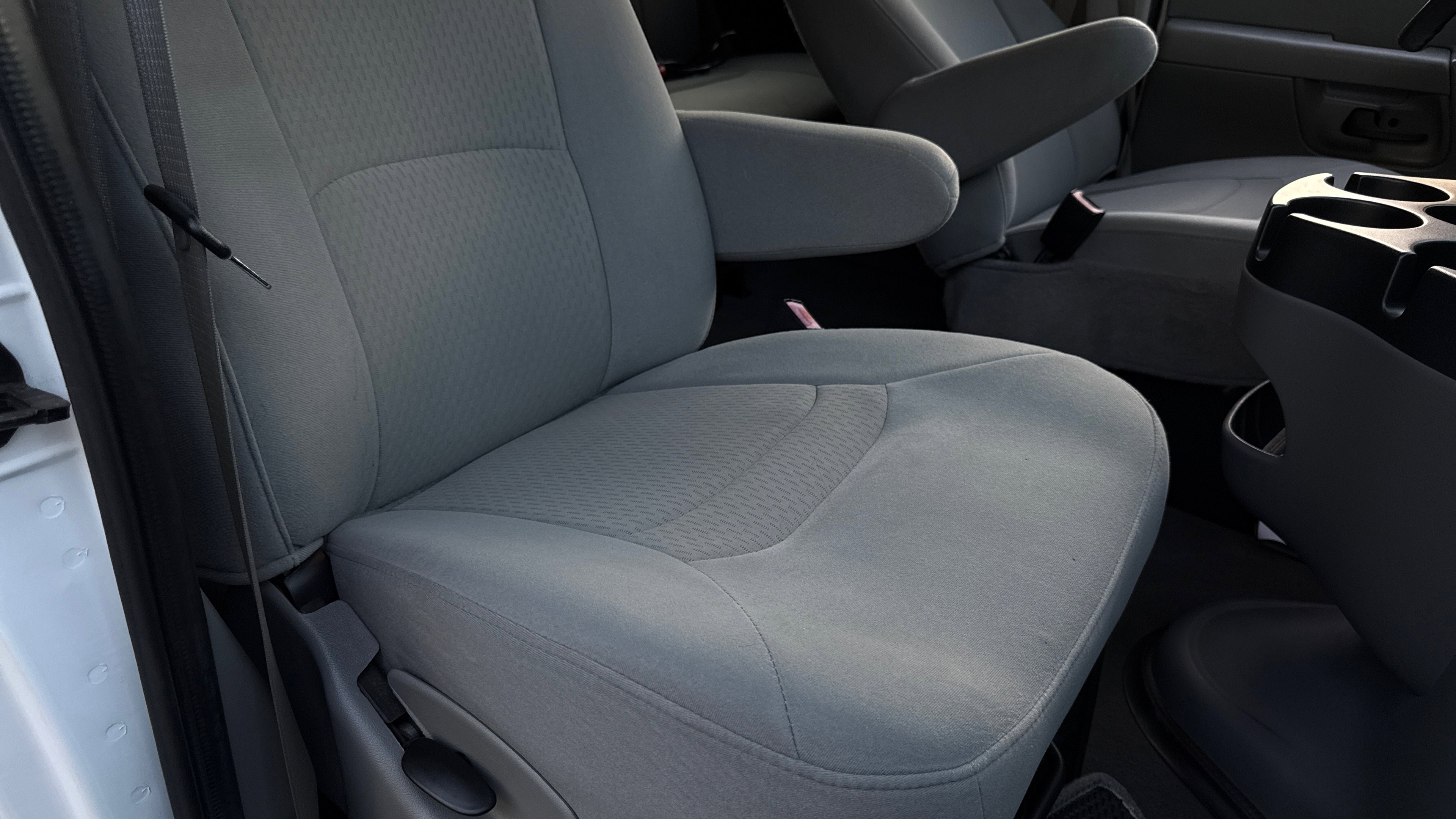 Used 2008 Ford E-350 and Econoline 350 XLT image 31