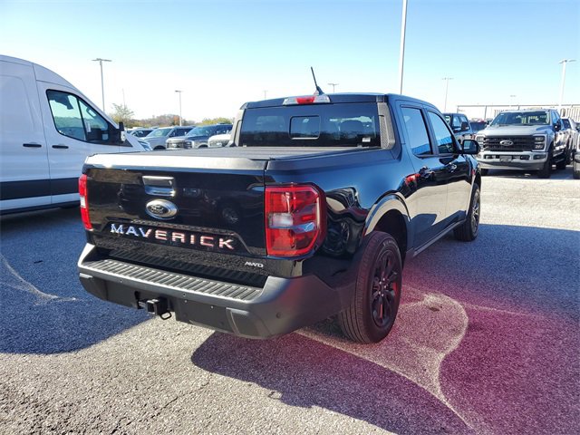 Used 2024 Ford Maverick Lariat w/ Black Appearance Package image 4