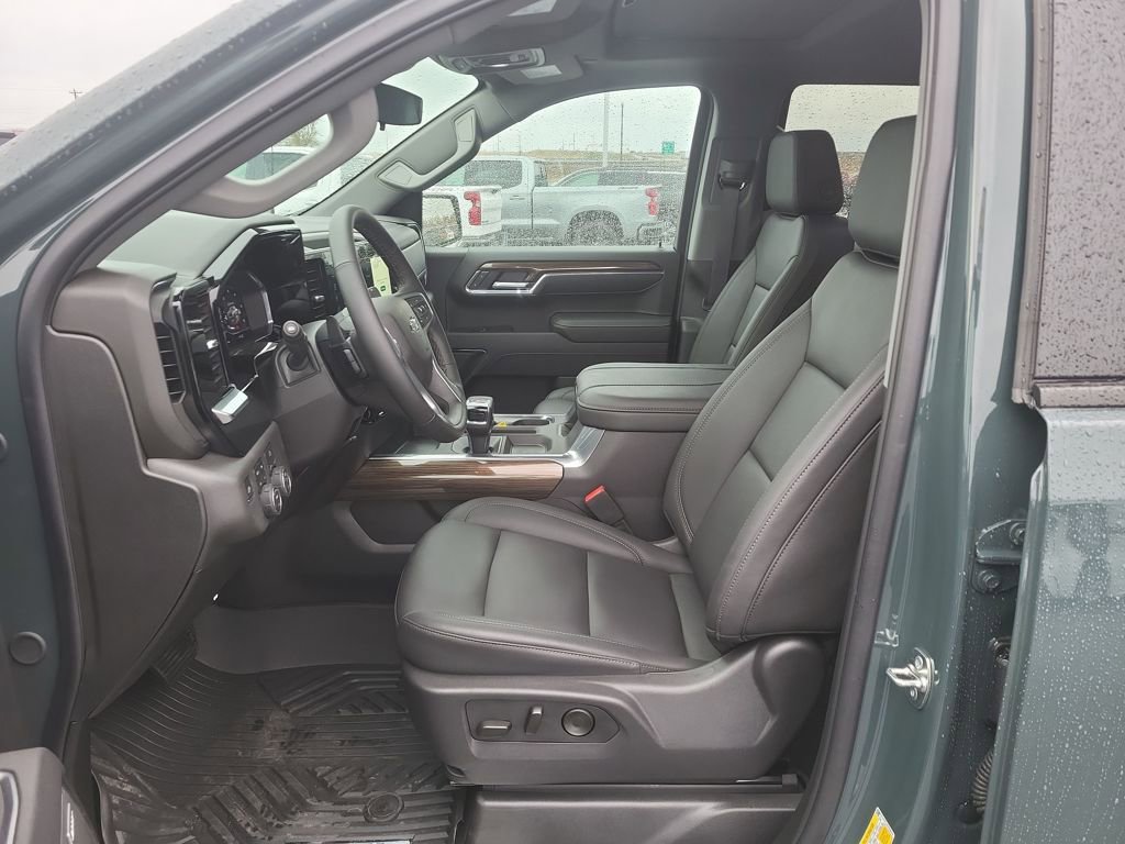 New 2025 Chevrolet Silverado 1500 LT Trail Boss w/ Convenience Package II image 10