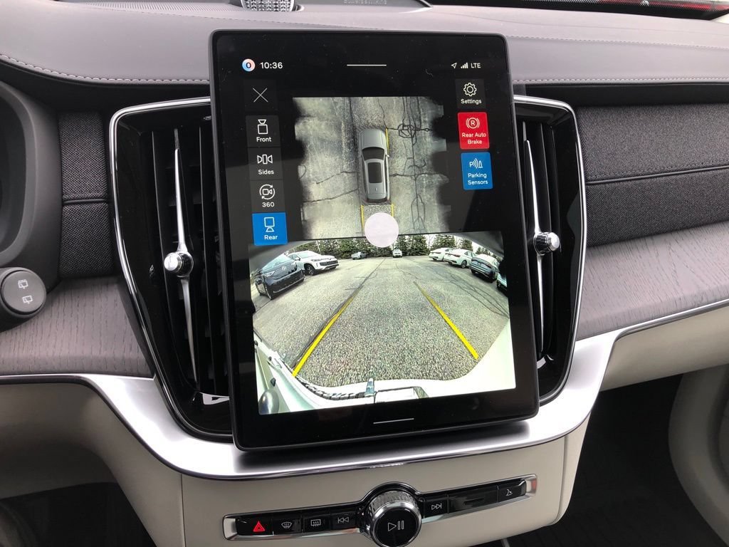 New 2026 Volvo XC90 T8 Ultra w/ Protection Package Premier AWD/4WD image 18