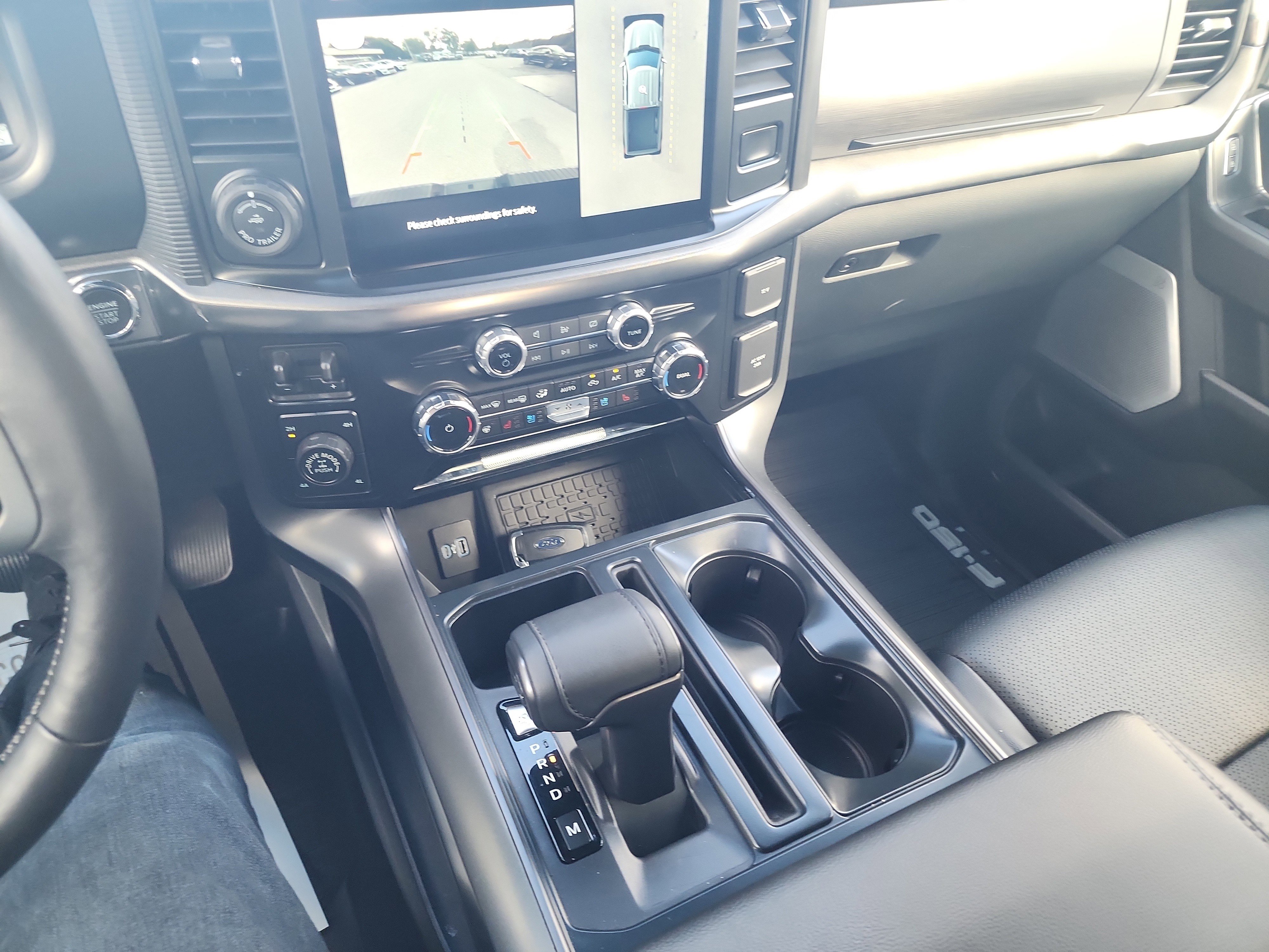 Certified 2024 Ford F150 Lariat w/ Equipment Group 502A High image 32