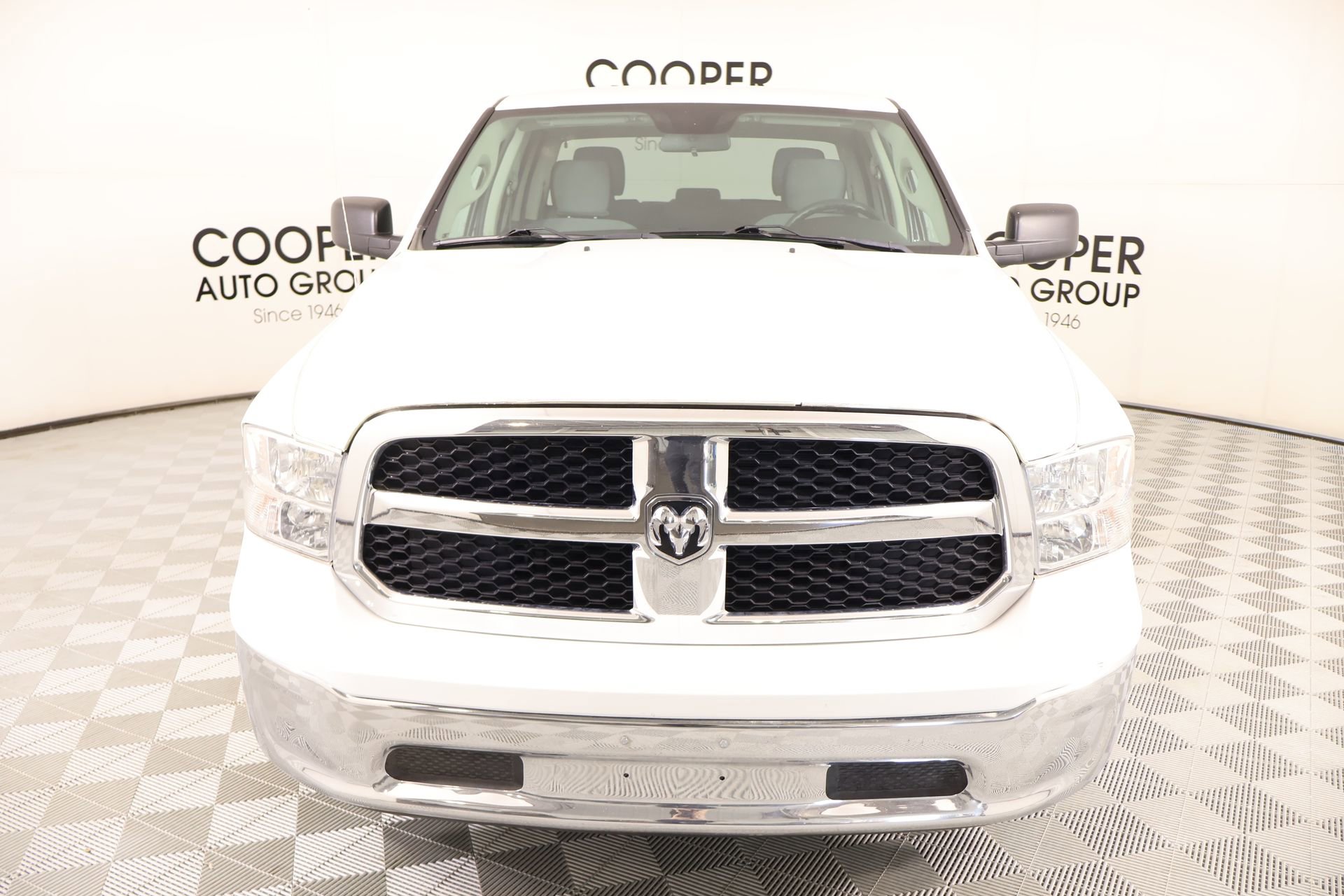 Used 2021 RAM 1500 Classic SLT image 8