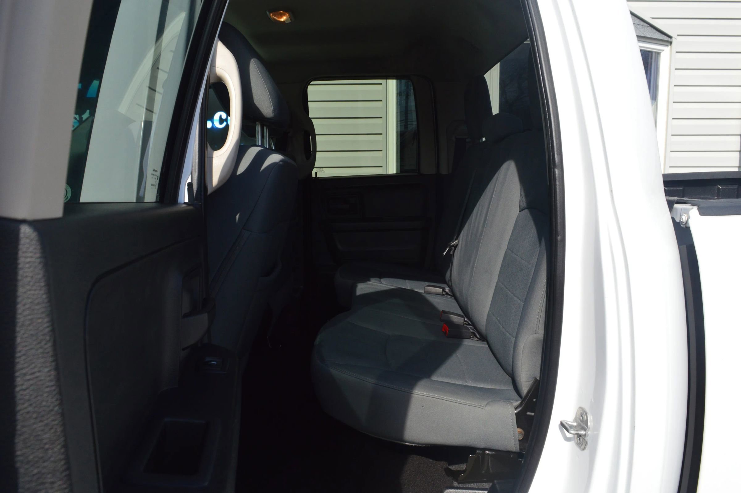 Used 2014 RAM 1500 Express image 13